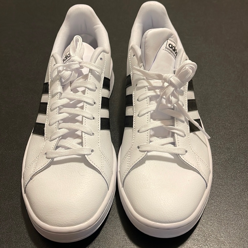 NWOT Adidas shoes